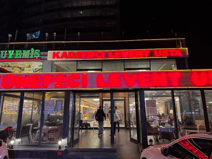 Künefeci Levent Usta