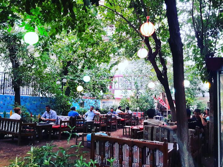 Laleş Cafe