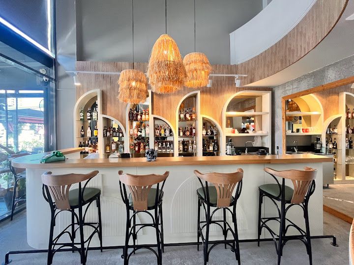 Nu Restaurant & Bar