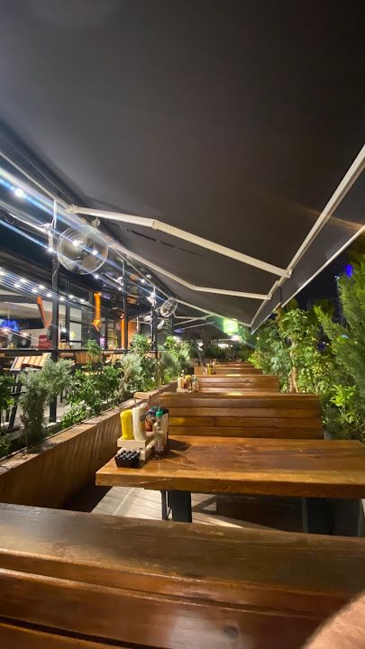 Ottobros Burger & More Çiflikköy