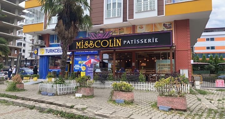 Misscolin Cafe & Patisserie