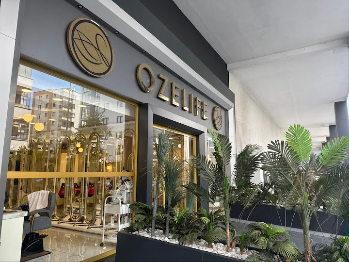 Ozelife Restaurant Lounge & Hookah