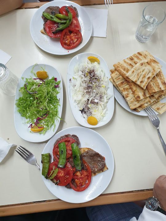 Nefis Kebap Salonu
