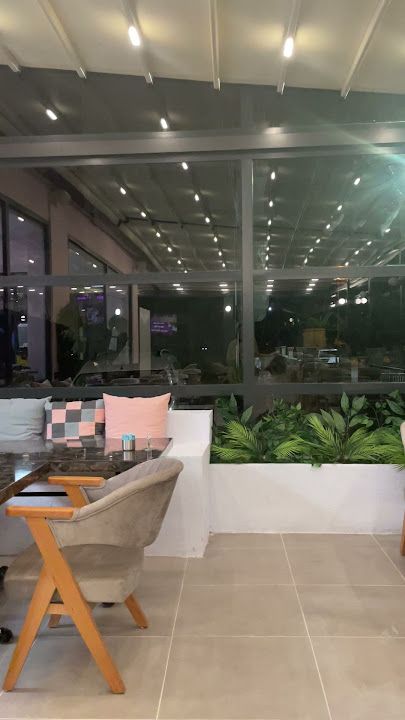 Waffle Lounge Zile